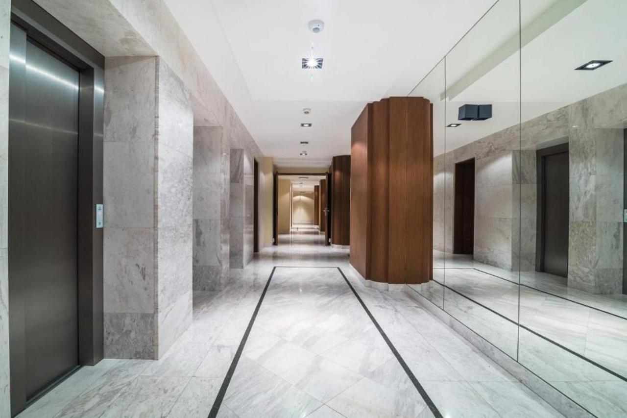 Modern Apartment Near Hilton Warsawa Bagian luar foto